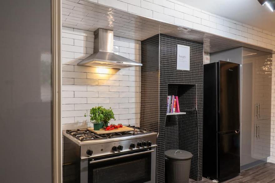 SENNA ROCKS, pet friendly, character holiday cottage in Scarborough