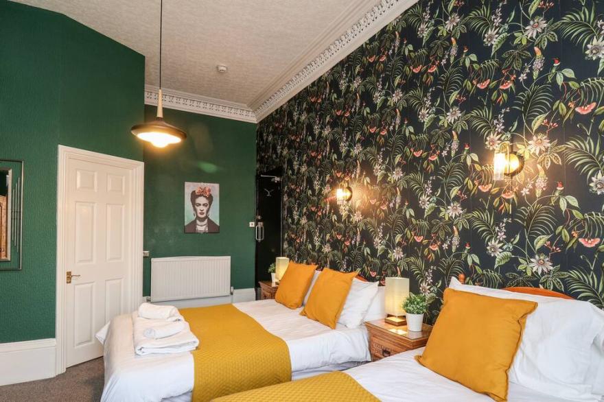 SENNA ROCKS, pet friendly, character holiday cottage in Scarborough