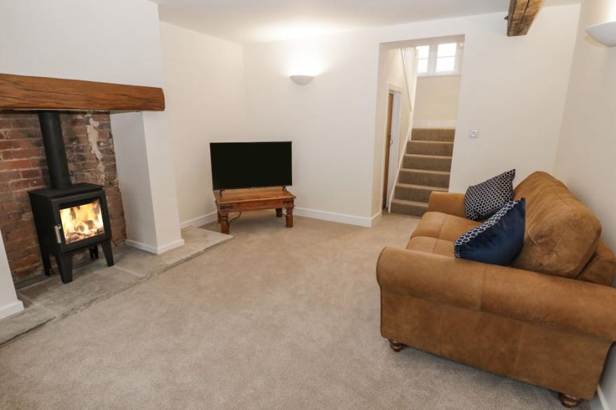 THE GROOM’S COTTAGE, character holiday cottage in Market Weighton