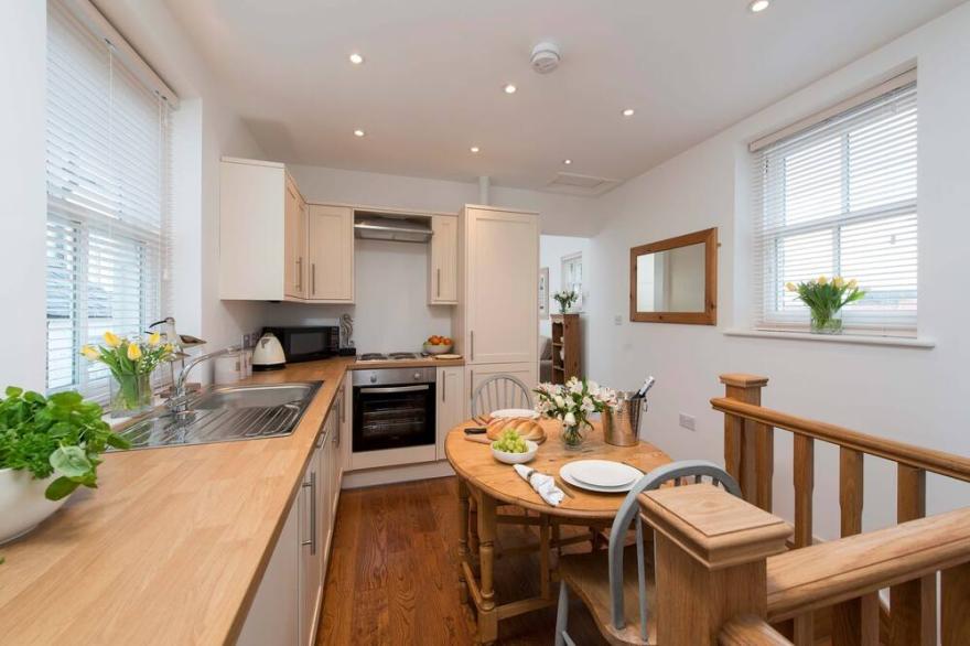 GAVEL COTTAGE in Whitby