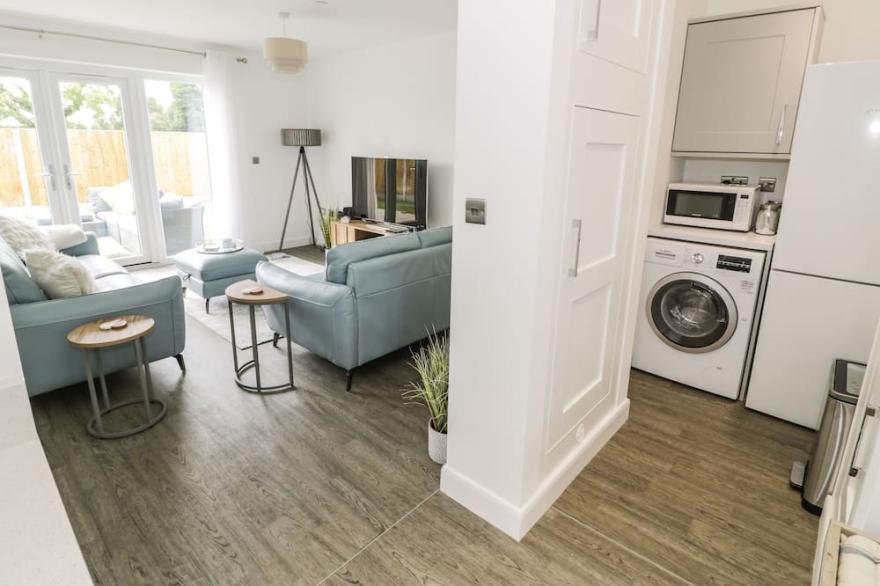 20 PARC DELFRYN, family friendly, with a garden in Benllech
