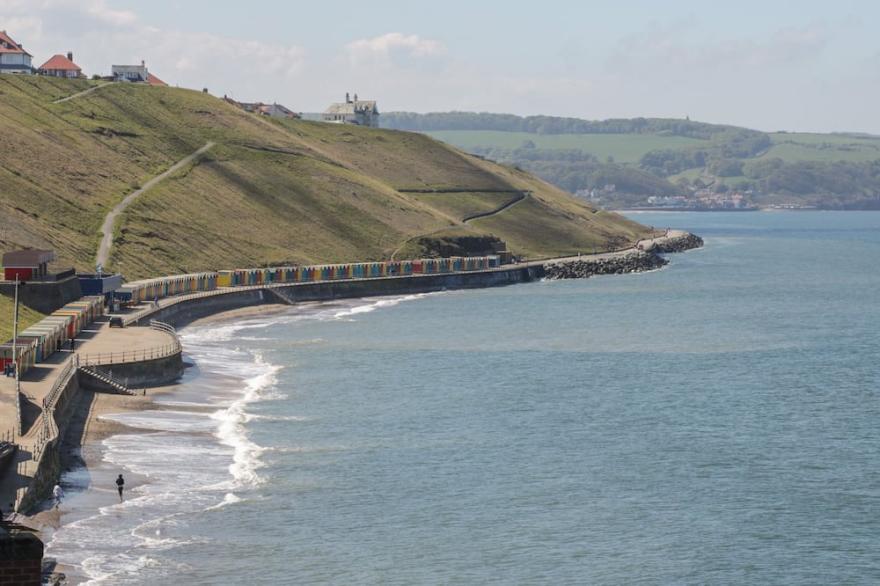 ABBEY VIEW, family friendly, with hot tub in Whitby