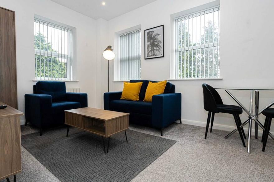 Modern 1BR Bolton Apartment in Central Location