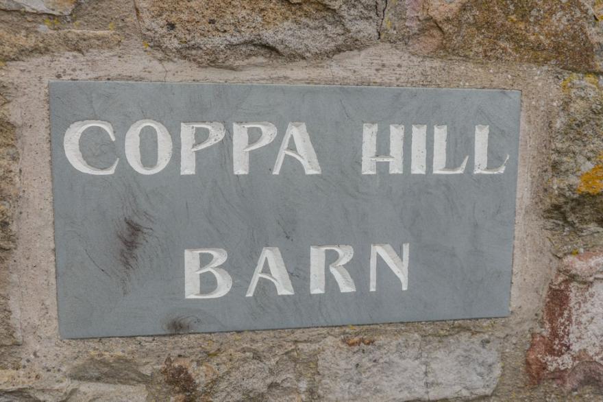 COPPA HILL BARN, family friendly, luxury holiday cottage in Ingleton