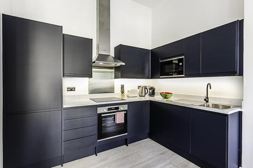 Elegant 3 bed apartment in Earl’s Court