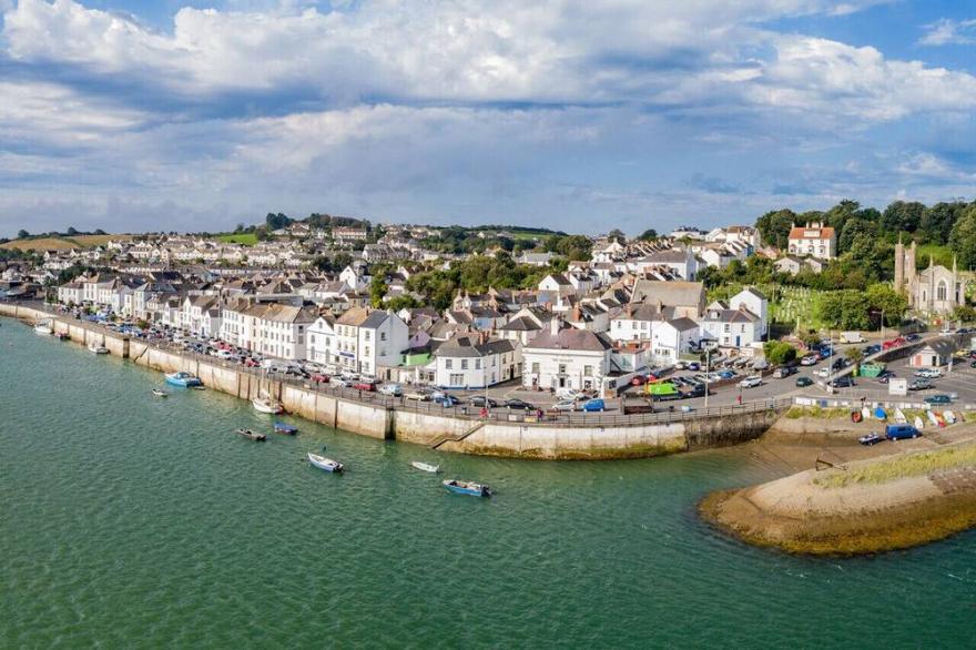 Cosy Nook - Two Bedroom House, Sleeps 4