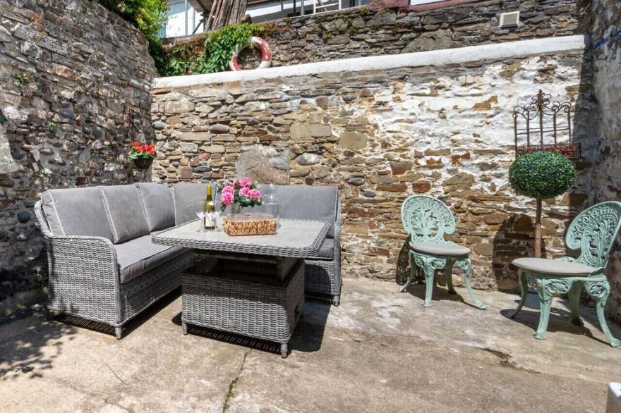 Cosy Nook - Two Bedroom House, Sleeps 4