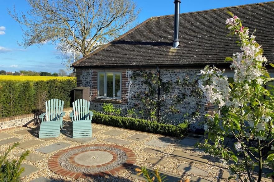 Exquisite Little Barn near Goodwood, West Sussex, England.