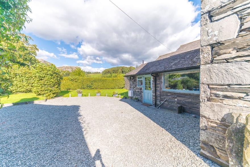Sleep 6, 3 bedroom Lake District Cottage, close to village, lake and beautiful walks