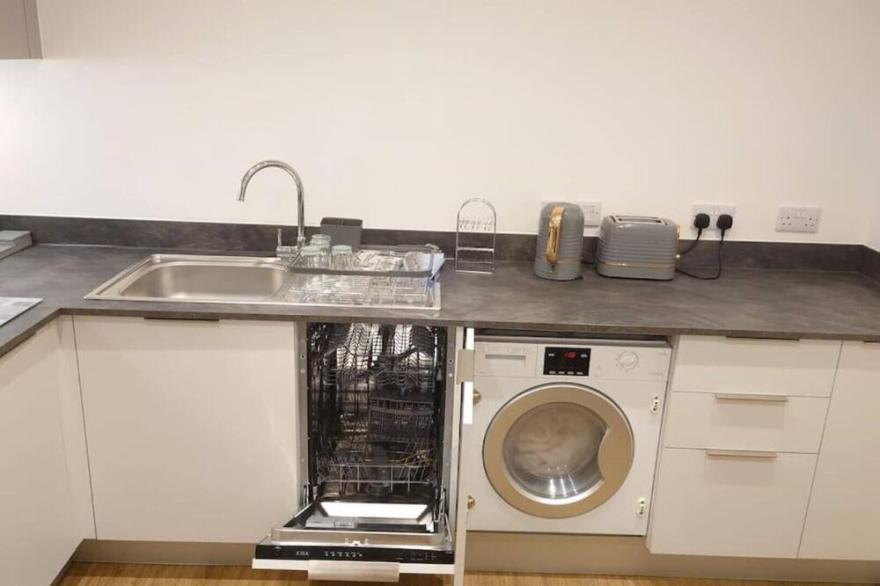 Treasured 1 Bedroom Jewellery Quarter Apartment - Birmingham City Centre