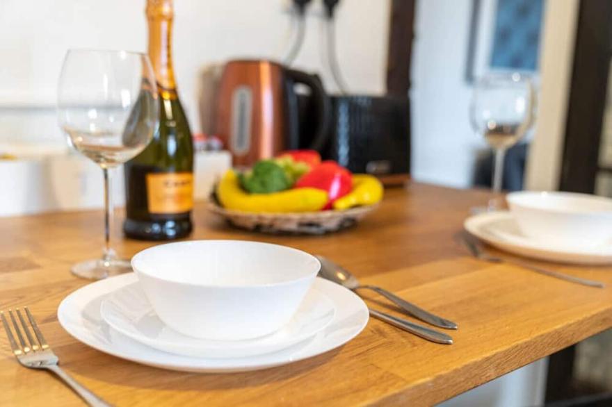 Four Bedroom House - Parking - WIFI