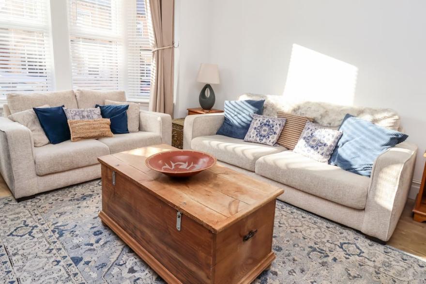 SEAFARERS, pet friendly, character holiday cottage in Scarborough