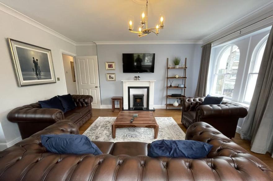 Park View -  an apartment that sleeps 6 guests  in 3 bedrooms