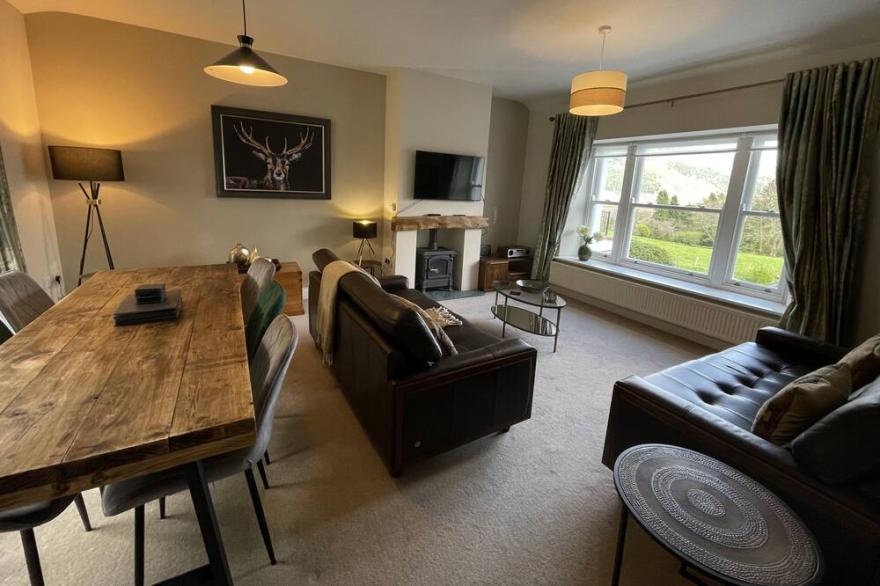 Lords Seat -  an apartment that sleeps 6 guests  in 3 bedrooms