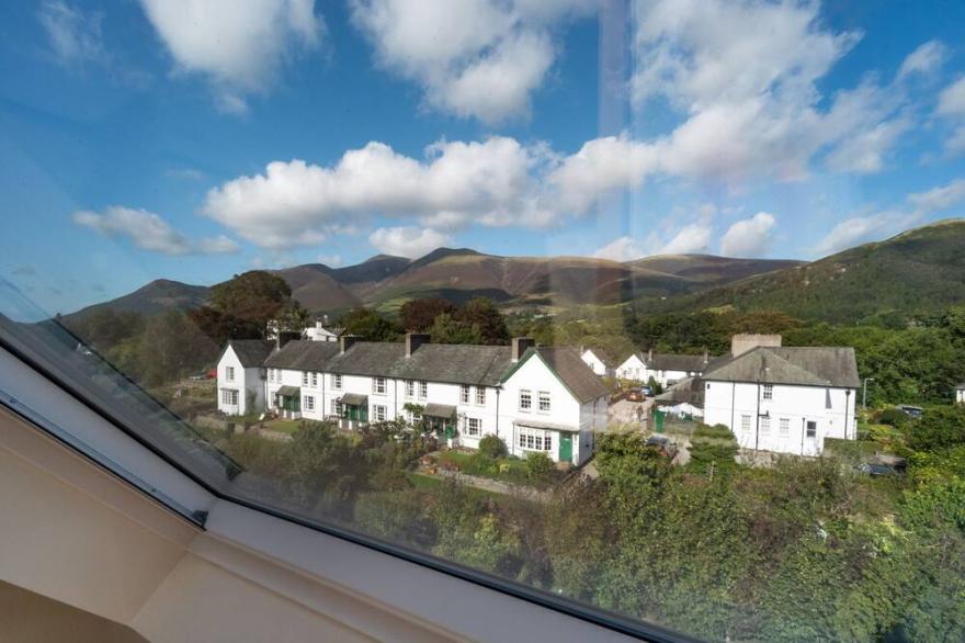 Skiddaw Skies -  an apartment that sleeps 6 guests  in 3 bedrooms
