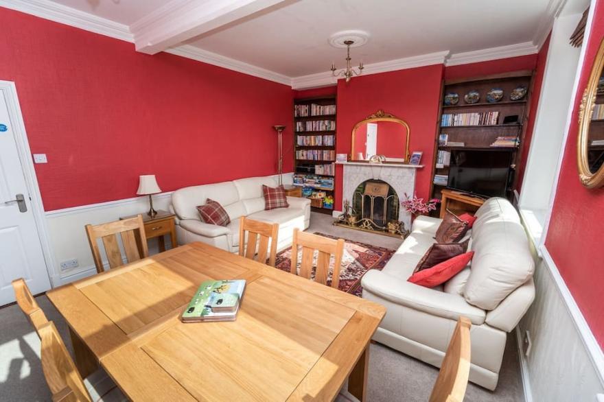 Skiddaw Skies -  an apartment that sleeps 6 guests  in 3 bedrooms