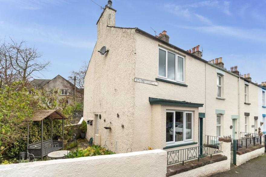 Byways -  a cottage that sleeps 4 guests  in 2 bedrooms