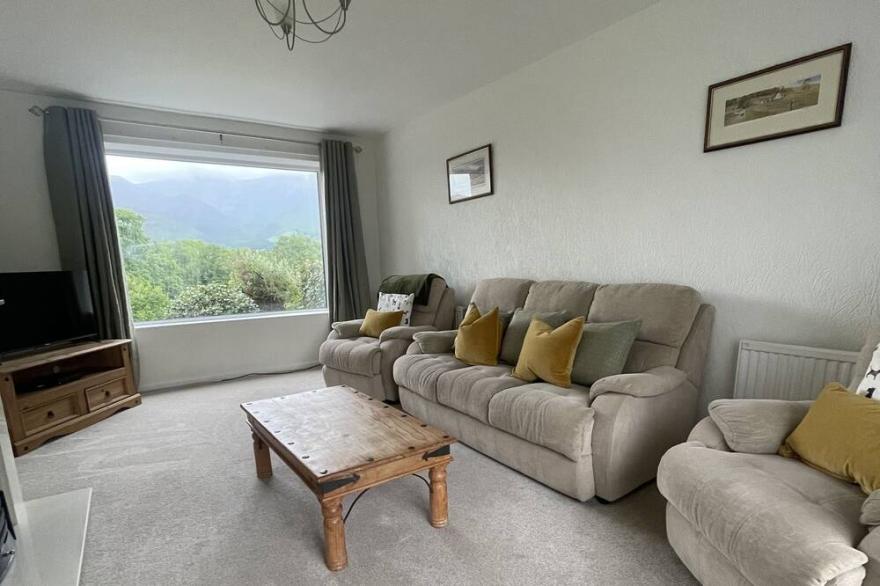 Roslin -  a cottage that sleeps 4 guests  in 2 bedrooms