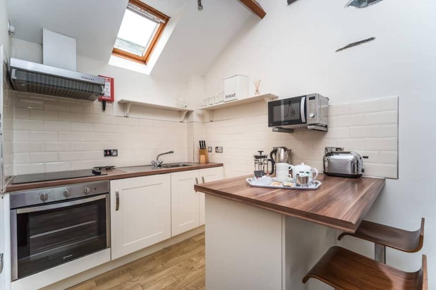 Tithe Cottage -  a cottage that sleeps 2 guests  in 1 bedroom