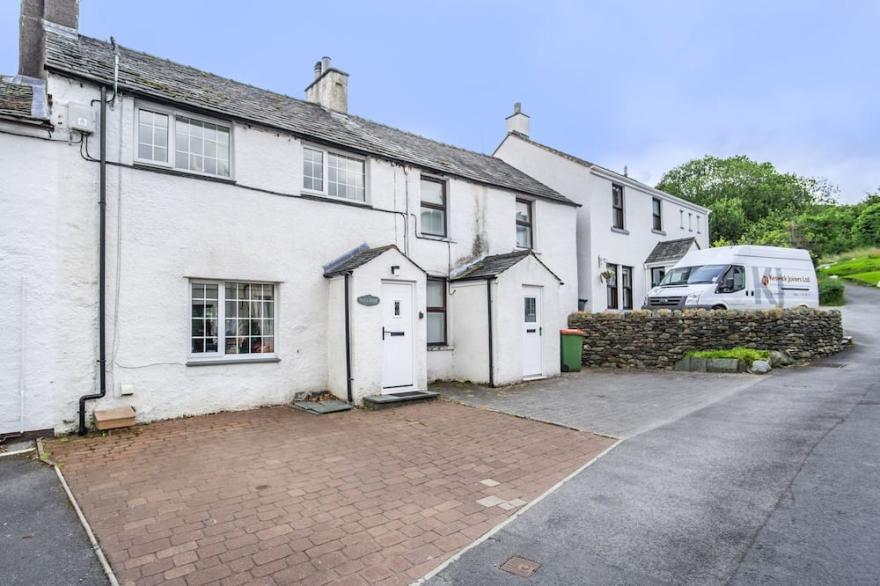 Millside Cottage -  a cottage that sleeps 4 guests  in 2 bedrooms