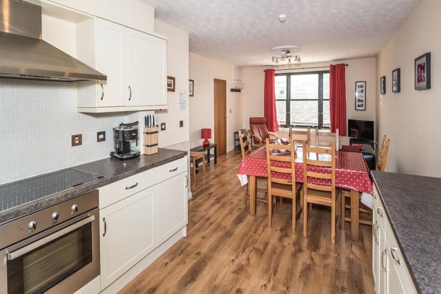 Alban Rise -  a maisonette that sleeps 5 guests  in 3 bedrooms