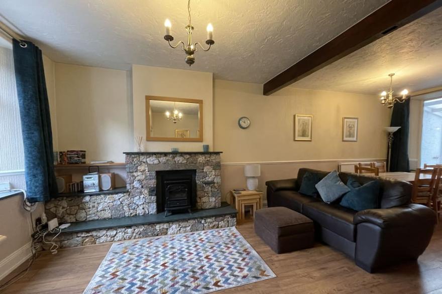 Abacourt Cottage -  a cottage that sleeps 5 guests  in 3 bedrooms