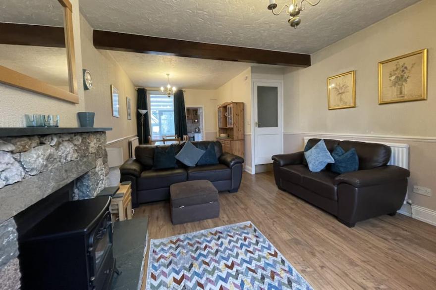 Abacourt Cottage -  a cottage that sleeps 5 guests  in 3 bedrooms