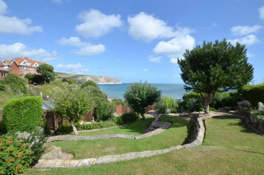 Middle Sea - One Bedroom Apartment, Sleeps 2