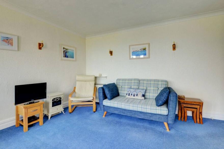 Middle Sea - One Bedroom Apartment, Sleeps 2