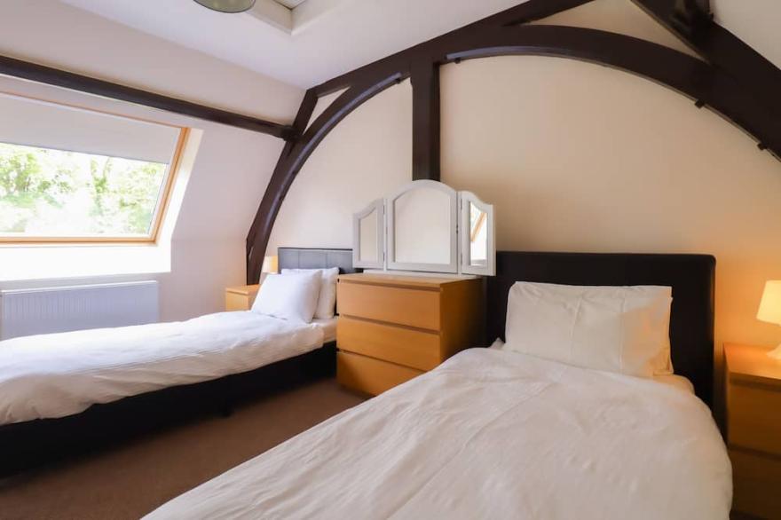 Luxury Cottage within Loch Lomond and Trossachs National Park