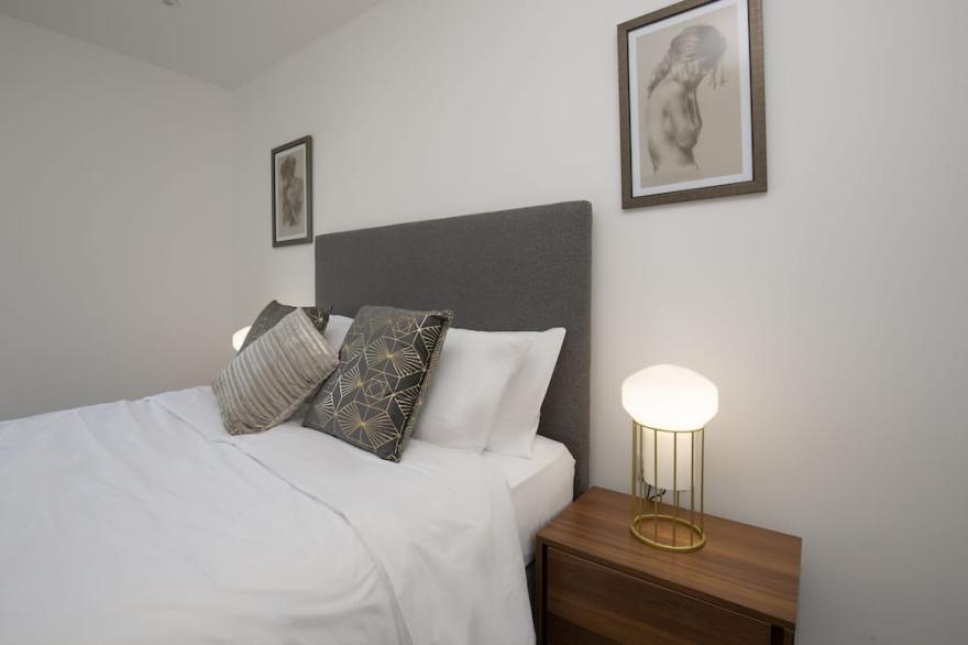 Deluxe Apartment near The Axium - Bullring
