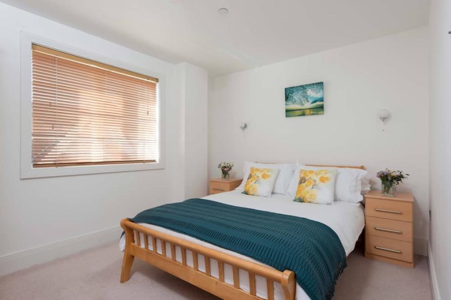 ABBEY VIEW APARTMENT, family friendly in Whitby
