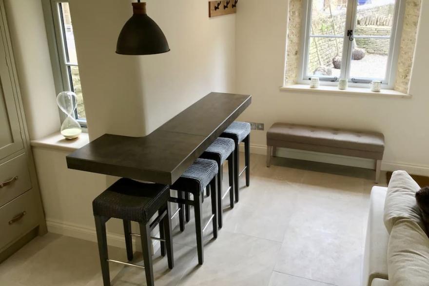 Hello !!  Welcome to 23 The Waterloo, our Cotswold stone cottage holiday home