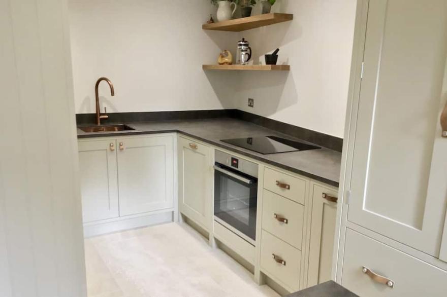 Hello !!  Welcome to 23 The Waterloo, our Cotswold stone cottage holiday home