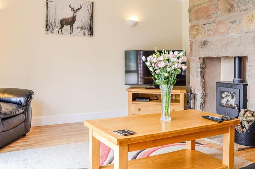 2 bedroom accommodation in Blairgowrie