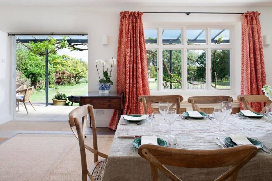 Idyllic house vast views, great for winter walks & cosy nights by open fires.