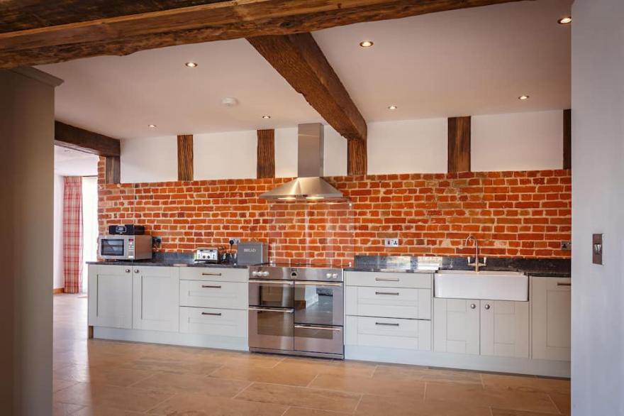 Sparks and Pentney Barn, Holt
