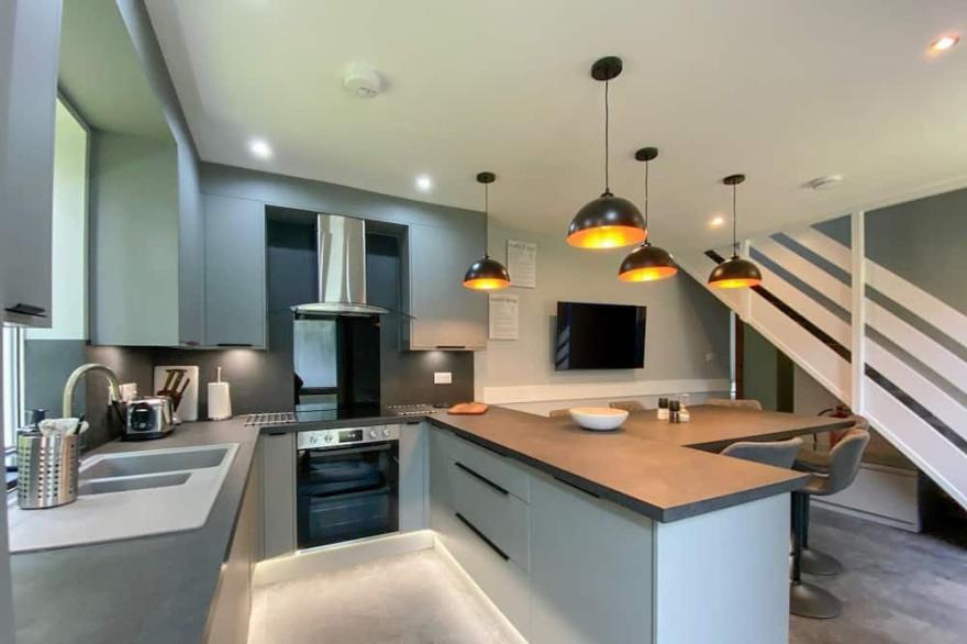 4 bedroom accommodation in Oban