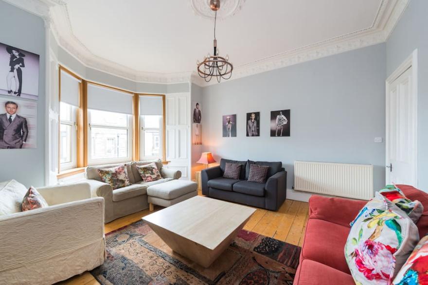 Ryehill Gardens Apartment - sleeps up to 14