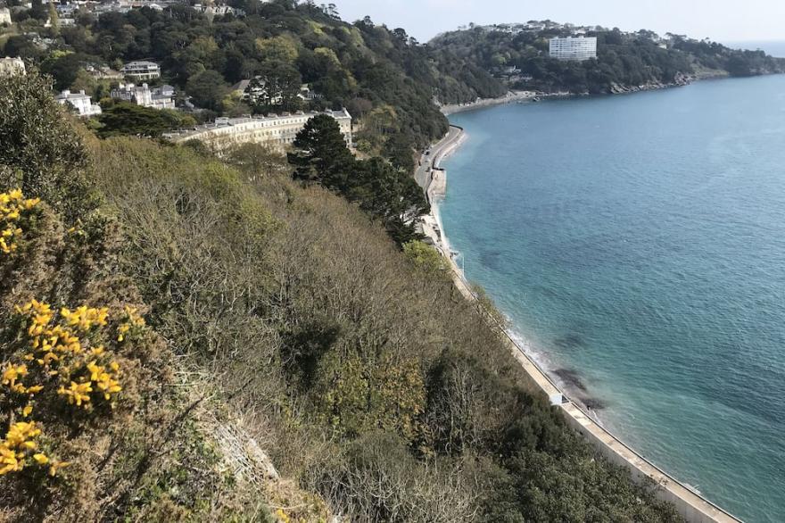 CLARENCE GREY HOUSE, family friendly, with a garden in Torquay