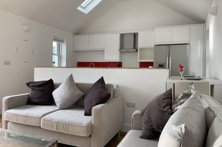 Contemporary Cottage with Views