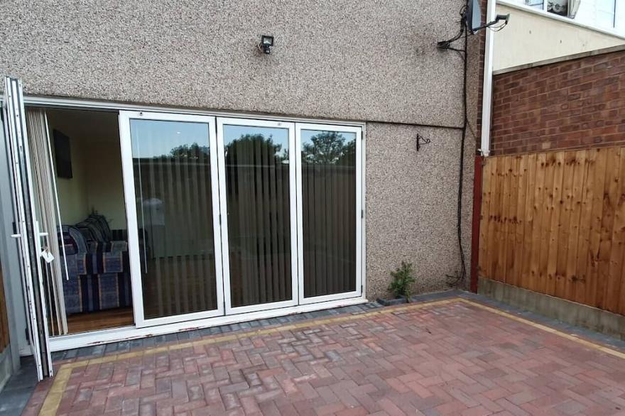 Lovely 5-Bed House in Essex