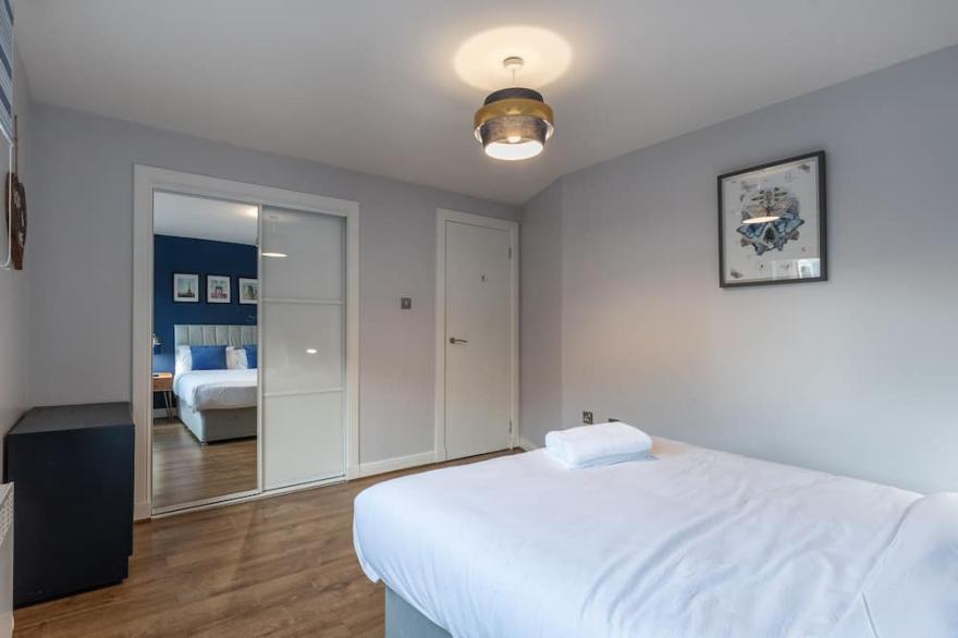 ** Merchant City Apartment with Free Parking **