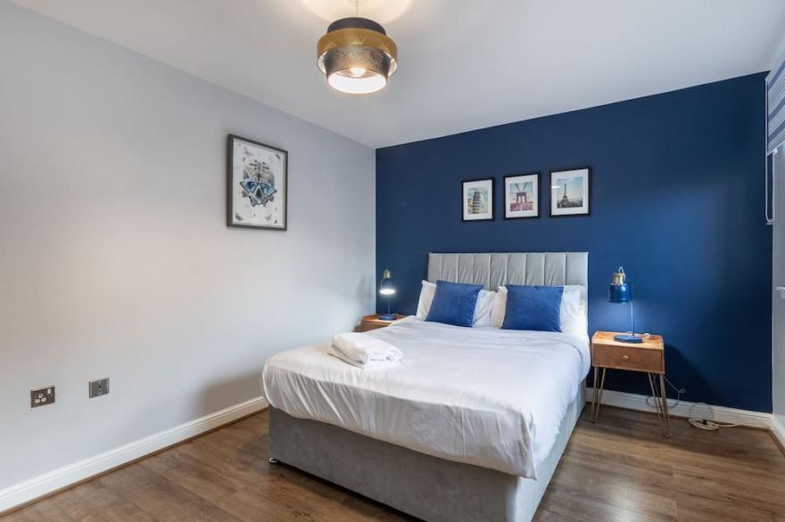 ** Merchant City Apartment with Free Parking **
