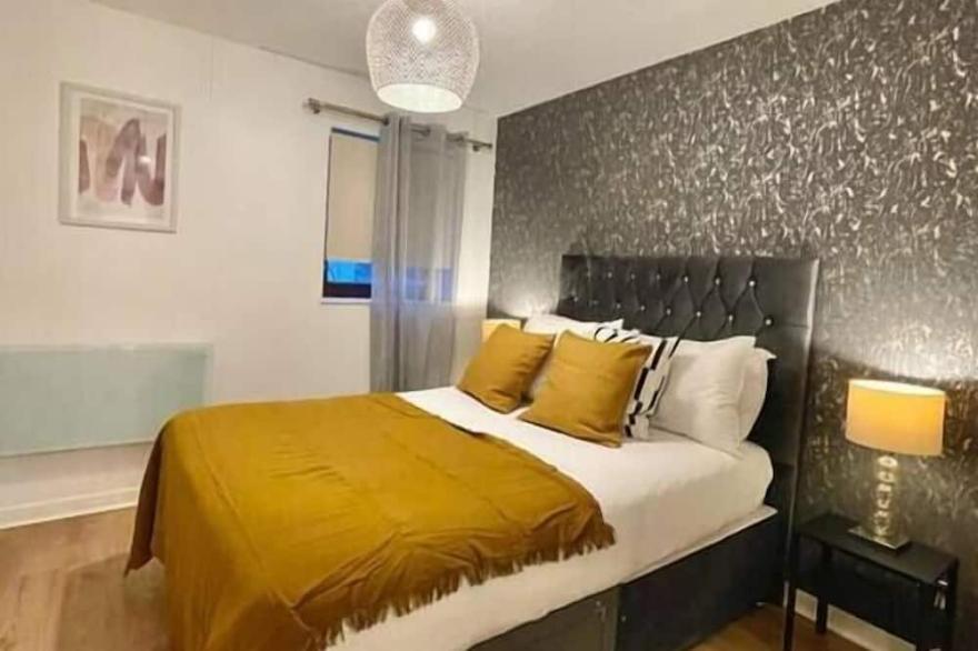 Merchant City 1 BD Exec Apart w/parking Albion 2