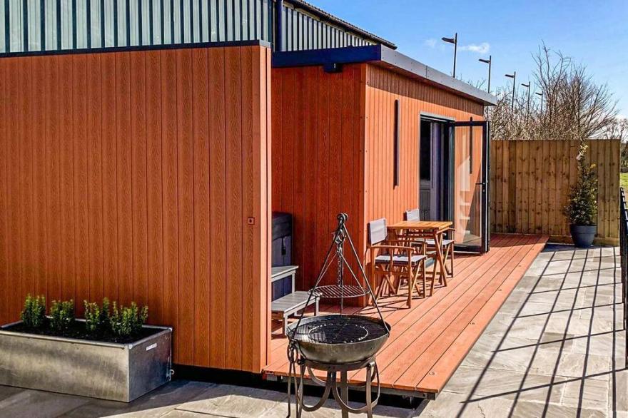 1 bedroom accommodation in Babcary, near Somerton