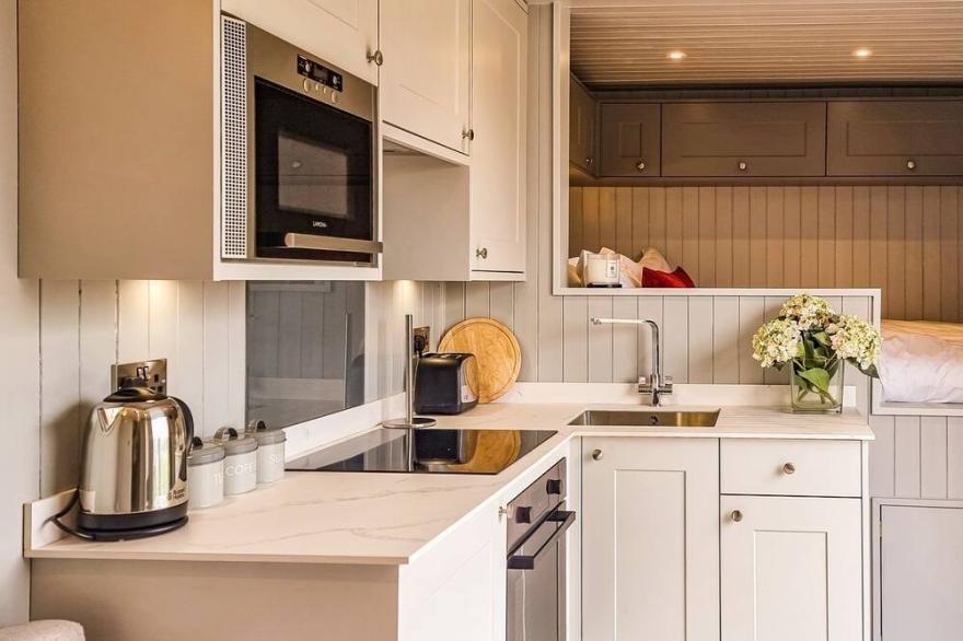 1 bedroom accommodation in Babcary, near Somerton