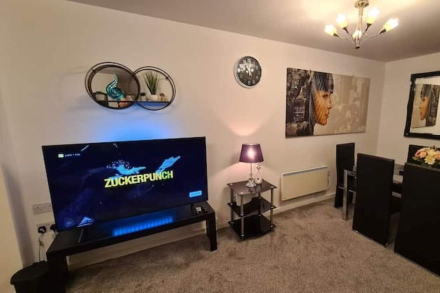 Cosy 2-Bedroom Apt + Wi-Fi + Free Parking