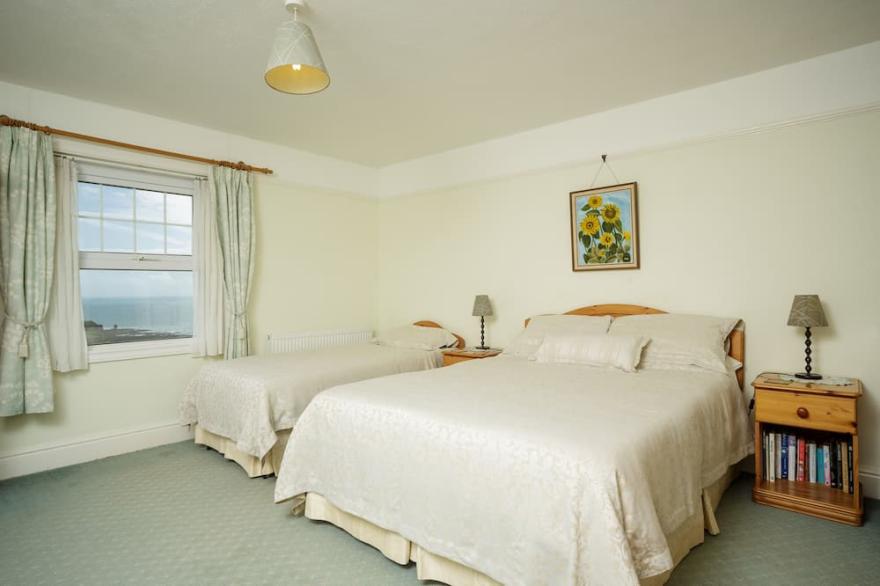Mount Folly Farm - self catering holiday let - spacious and spectacular views