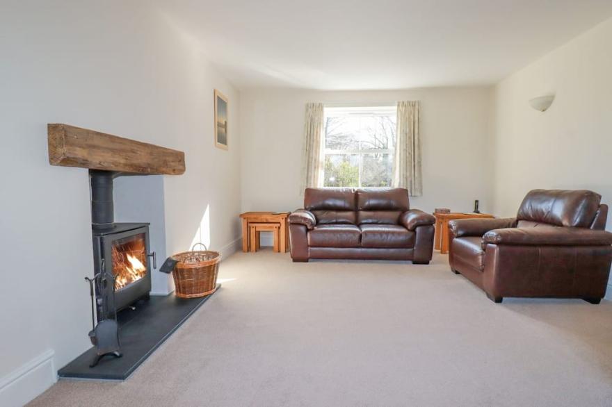 ILGRAM, family friendly, country holiday cottage in St Newlyn East